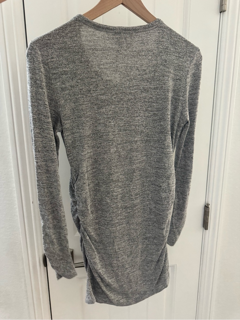 Market & Spruce Gray Maternity Top - Picture 2 of 3